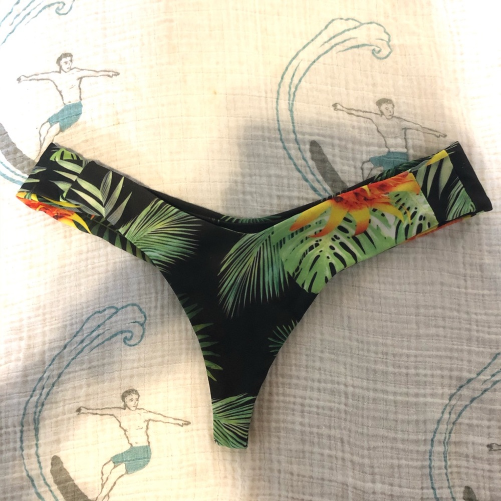 Stone Fox bikini bottom